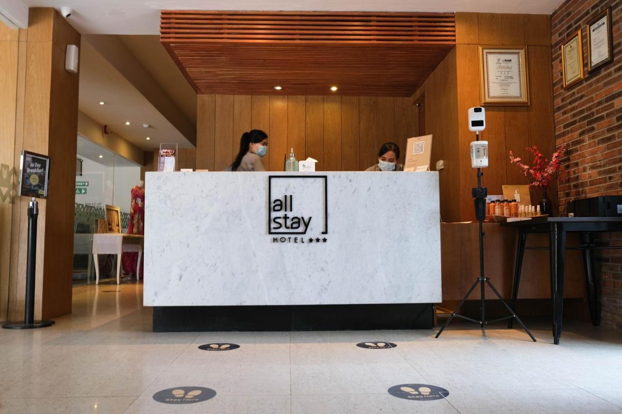 올스테이 호텔 세마랑 심팡 리마 외부 사진