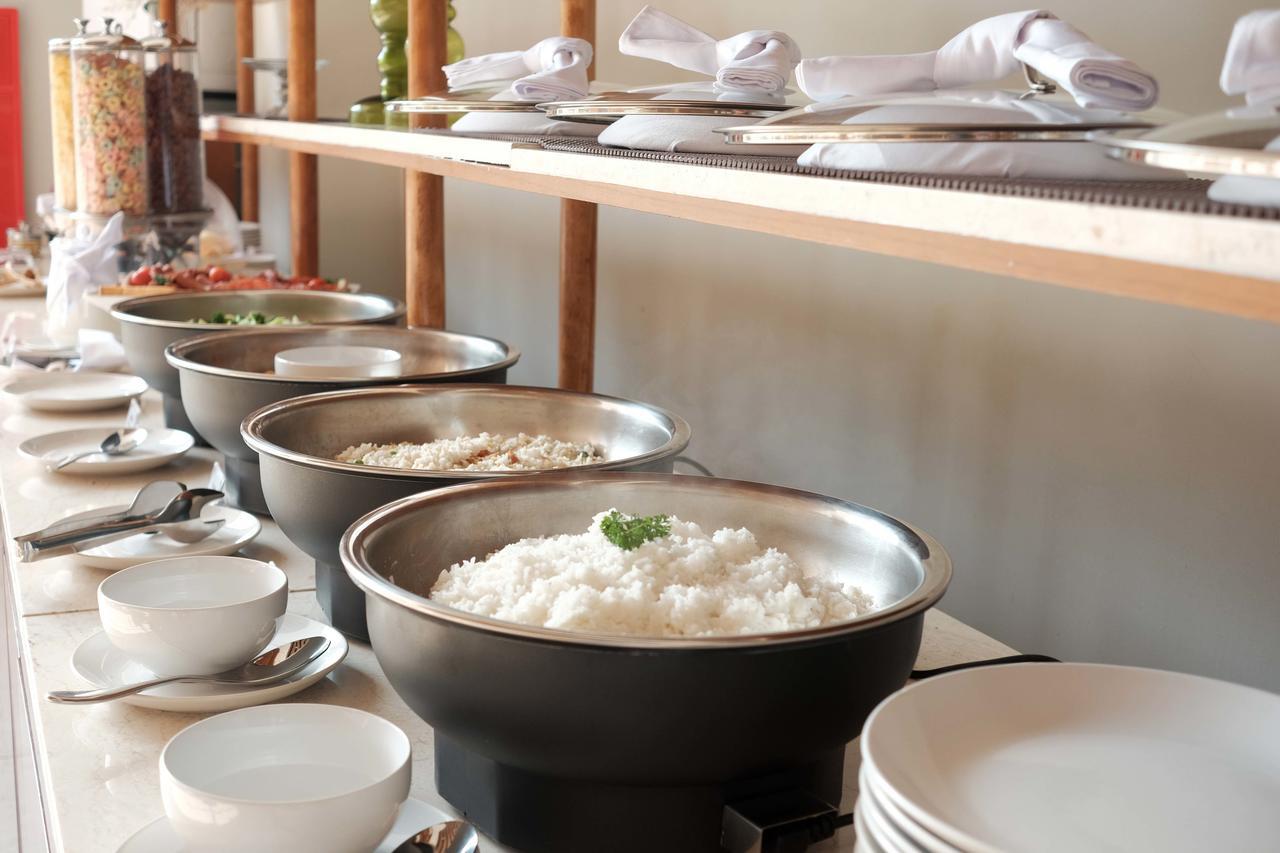 올스테이 호텔 세마랑 심팡 리마 외부 사진